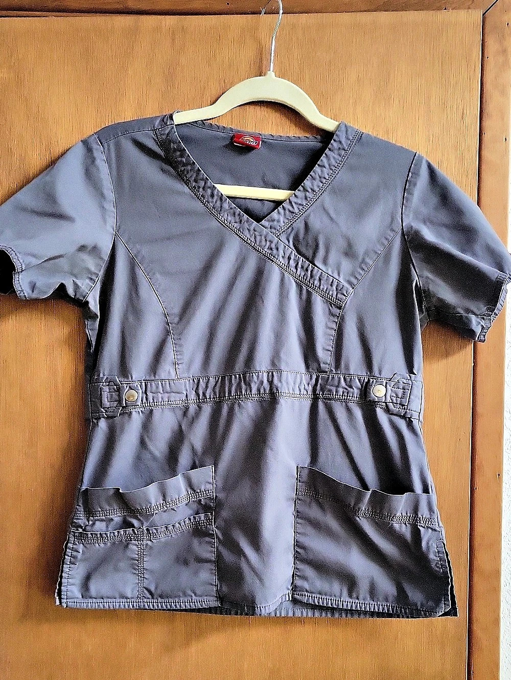 Dickies V-Neck Scrub Top with Waist Tab Detail Gray